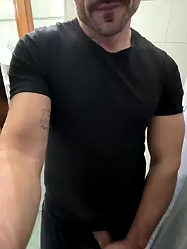 giovan2020 online show from November 2025 10:43:02 PM