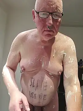 Snapshot of CgnWolf chatting on December 2025 08:08:02 PM CgnWolf online show from December 2025 08:08:02 PM