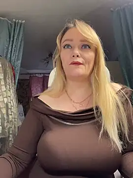 Sweet-blonde online show from February 2026 02:06:02 PM