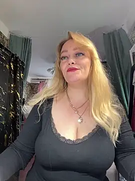 Sweet-blonde online show from March 2026 01:44:01 PM