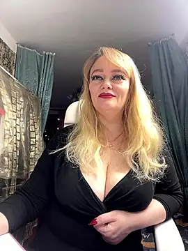 Sweet-blonde online show from January 2026 08:37:02 PM