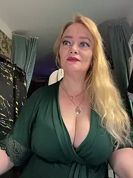 Sweet-blonde online show from May 2026 09:22:02 PM