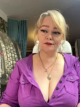 Sweet-blonde online show from December 2025 03:47:01 PM