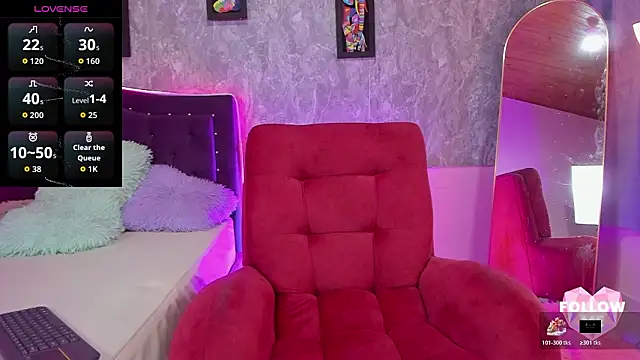 Lauren smiles online show from February 2026 07:35:02 PM