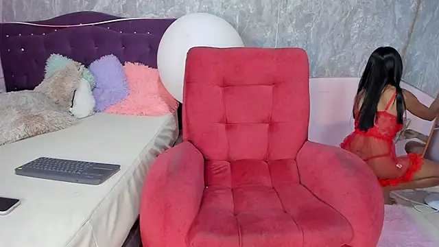 Lauren smiles online show from March 2026 07:59:02 PM