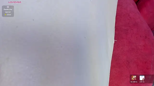 Lauren smiles online show from March 2026 08:19:01 PM