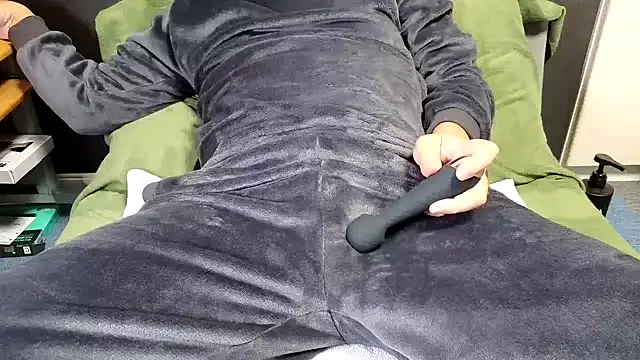 kazuma0708 jp online show from December 2025 02:34:01 PM