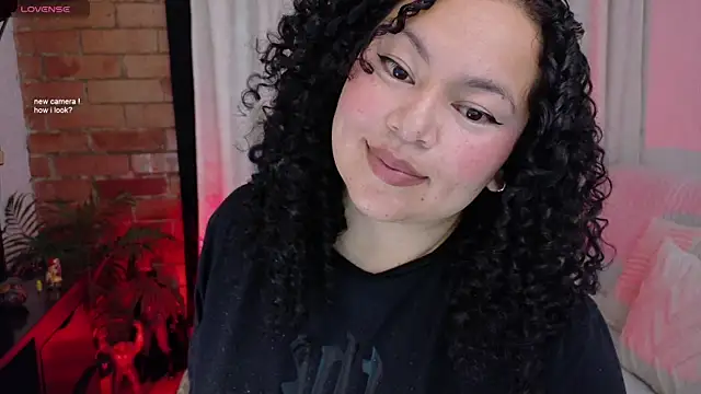 Chubby Licius online show from April 2026 11:56:01 PM