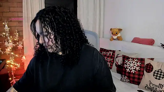 Chubby Licius online show from December 2025 01:01:01 AM