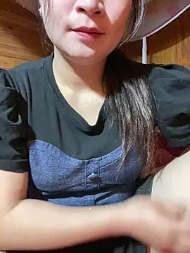 violet-00 online show from May 2026 02:11:01 AM