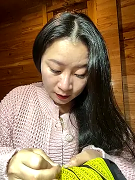 violet-00 online show from December 2025 01:33:01 AM