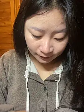 violet-00 online show from March 2026 01:43:02 AM