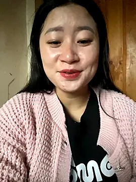 violet-00 online show from November 2025 12:27:02 AM