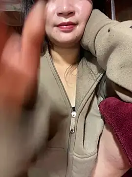 violet-00 online show from January 2026 02:04:02 AM