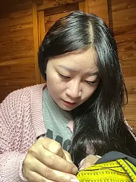 violet-00 online show from November 2025 01:50:02 AM