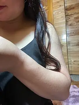 violet-00 online show from May 2026 02:52:02 AM