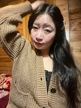 violet-00 online show from February 2026 01:46:01 AM