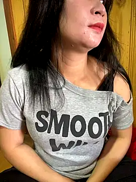 Snapshot of violet-00 chatting on October 2025 01:53:02 AM violet-00 online show from October 2025 01:53:02 AM