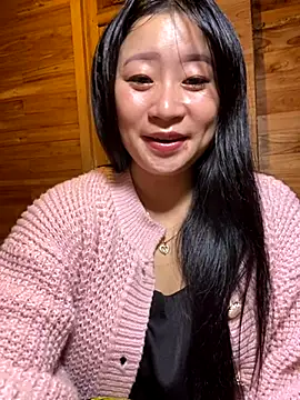 violet-00 online show from November 2025 12:53:01 PM