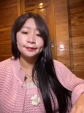 violet-00 online show from November 2025 12:47:02 AM