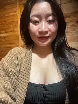 violet-00 online show from February 2026 01:55:02 PM