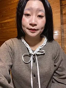 violet-00 online show from November 2025 01:09:01 AM