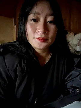 violet-00 online show from October 2025 01:16:01 AM