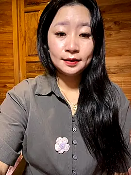 violet-00 online show from November 2025 02:05:02 AM