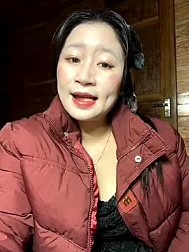 violet-00 online show from November 2025 01:50:01 AM