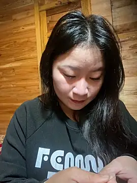 violet-00 online show from March 2026 02:34:02 AM