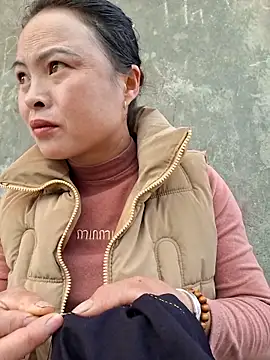 xuxulovezz online show from February 2026 02:02:02 AM