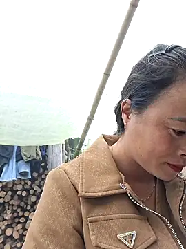 xuxulovezz online show from February 2026 02:09:02 AM