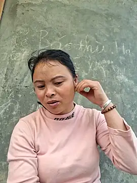 xuxulovezz online show from February 2026 02:34:02 AM