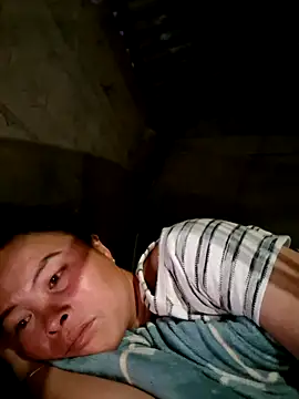 xuxulovezz online show from February 2026 03:44:01 PM