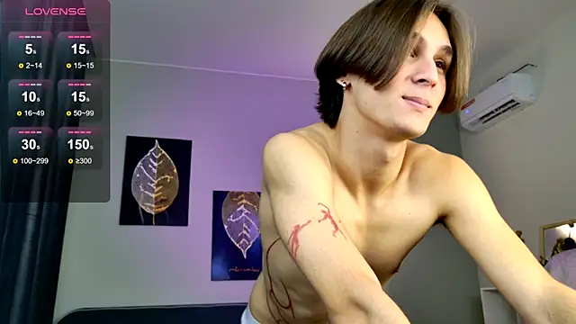 CleoStringer online show from November 2025 06:34:01 AM