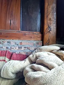 Snapshot of helenzz chatting on October 2025 12:54:02 AM helenzz online show from October 2025 12:54:02 AM