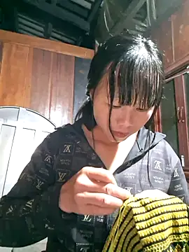 helenzz online show from September 2025 01:06:02 PM