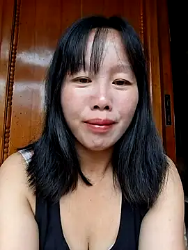 Snapshot of helenzz chatting on October 2025 01:05:02 AM helenzz online show from October 2025 01:05:02 AM