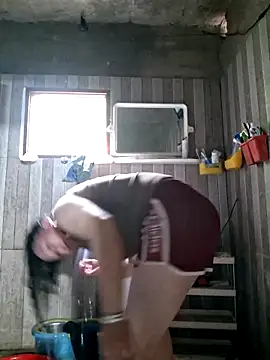 Snapshot of helenzz chatting on November 2025 02:15:02 AM helenzz online show from November 2025 02:15:02 AM