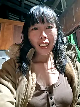 helenzz online show from September 2025 12:33:01 PM