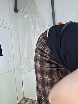 Snapshot of helenzz chatting on November 2025 05:12:02 AM helenzz online show from November 2025 05:12:02 AM