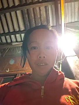 Snapshot of helenzz chatting on November 2025 11:59:01 AM helenzz online show from November 2025 11:59:01 AM