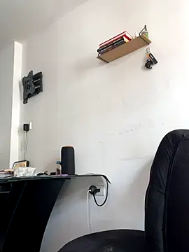 Selene Wings22 online show from October 2025 06:38:02 PM