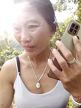 Snapshot of abigail-00 chatting on November 2025 03:18:01 AM abigail-00 online show from November 2025 03:18:01 AM