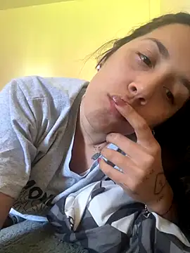 Eve2499 online show from September 2025 06:25:01 PM