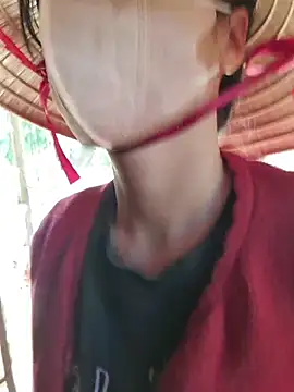 Helen-Tran online show from December 2025 01:43:01 AM