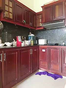 Helen-Tran online show from October 2025 01:40:01 AM