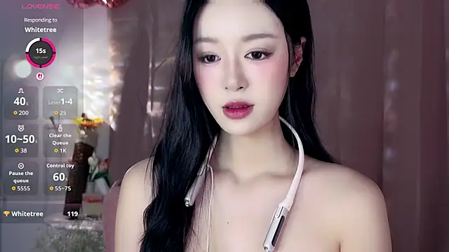 Nelly520 online show from November 2025 05:33:01 AM