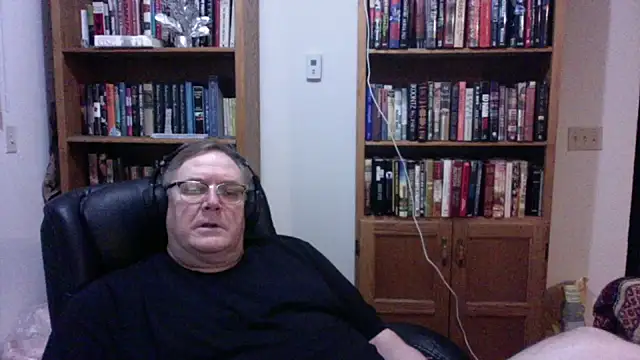 Vinyl22xh online show from June 2026 03:56:01 AM
