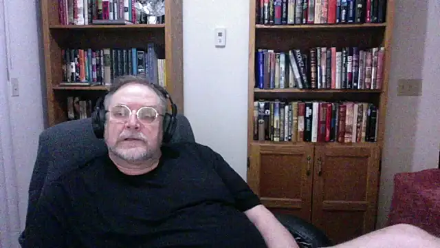 Snapshot of Vinyl22@xh chatting on February 2026 01:27:02 AM Vinyl22xh online show from February 2026 01:27:02 AM